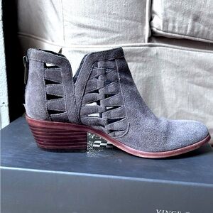 Vince Camuto Peera Lite Gray Suede Bootie 6.5